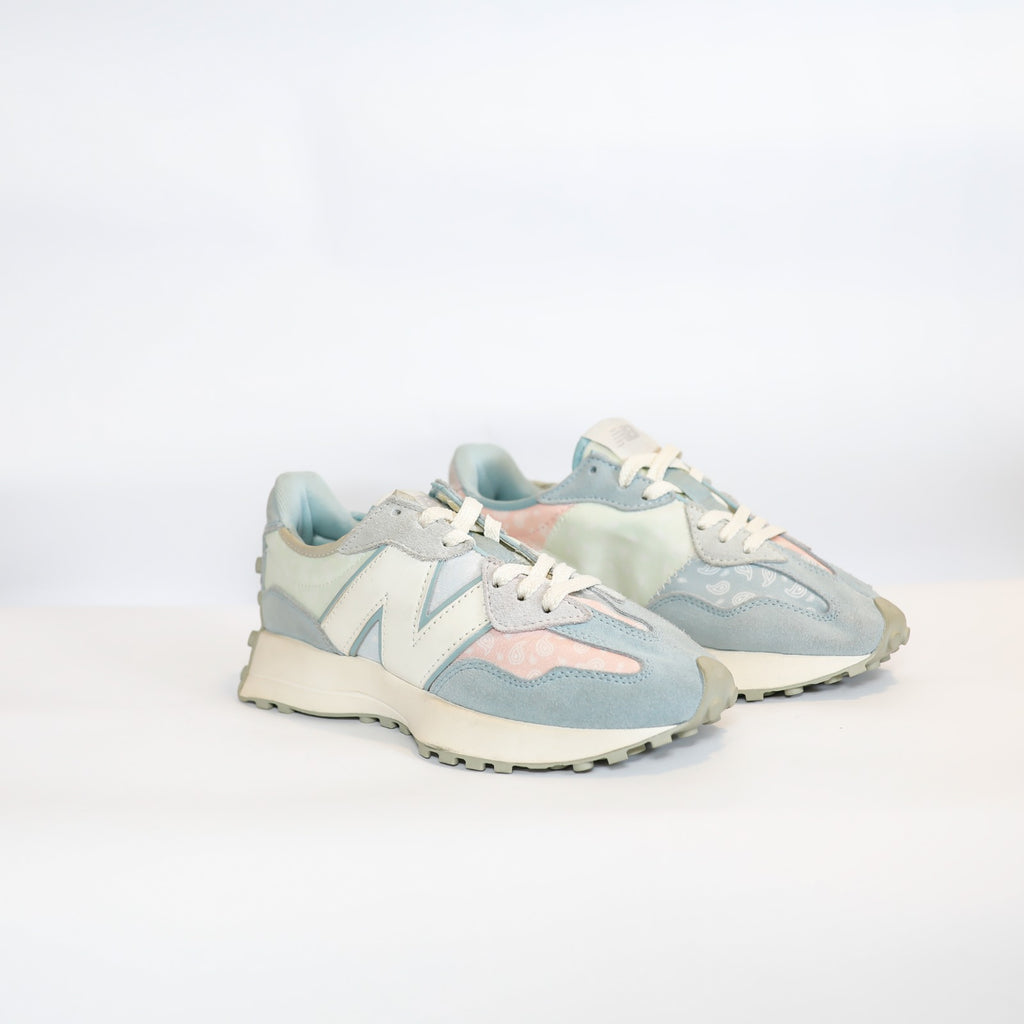 New Balance Women Shoes